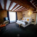 Domaine De Presle Saumur, The Originals Relais Hotel
