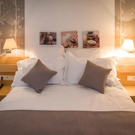 Domaine De Presle Saumur, The Originals Relais Hotel