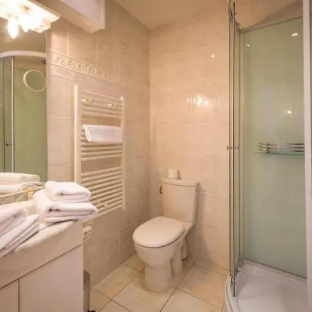 Domaine De Presle Saumur, The Originals Relais 3* Distre