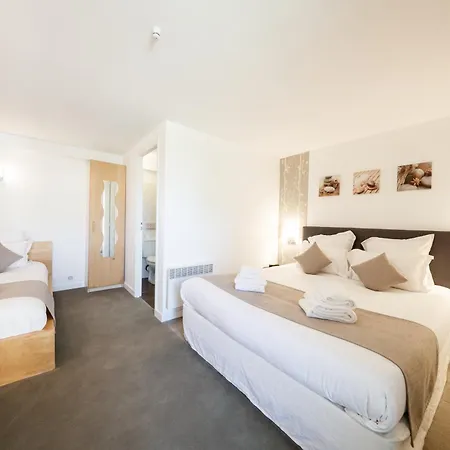 Domaine De Presle Saumur, The Originals Relais 3* Distre