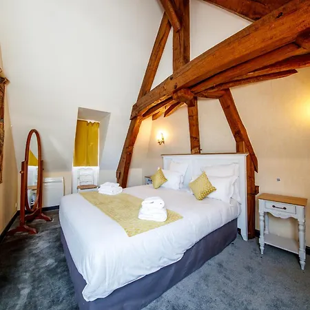 Отель Domaine De Presle Saumur, The Originals Relais Distre