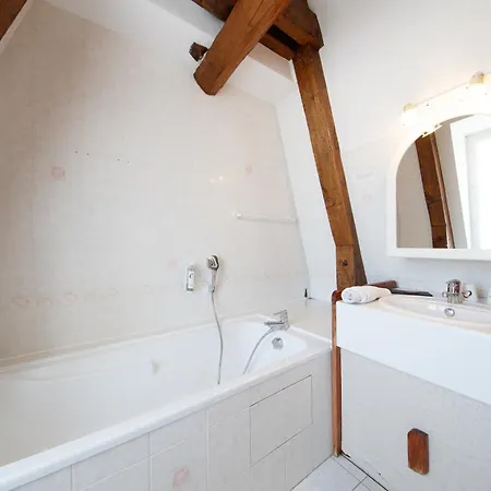 Domaine De Presle Saumur, The Originals Relais 3* Distre