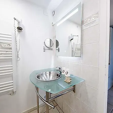 Hotel Domaine De Presle Saumur, The Originals Relais 3*