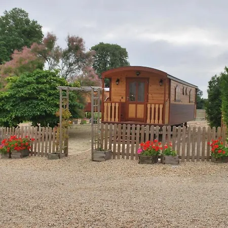 Domaine De Presle Saumur, The Originals Relais 3* Distre