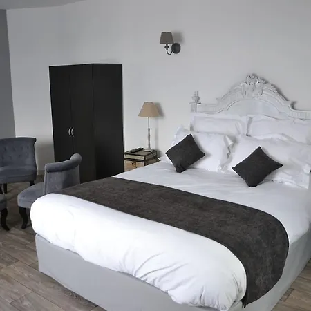 Отель Domaine De Presle Saumur, The Originals Relais 3*